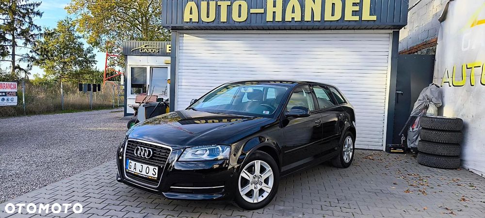 Audi A3 Sportback - 1