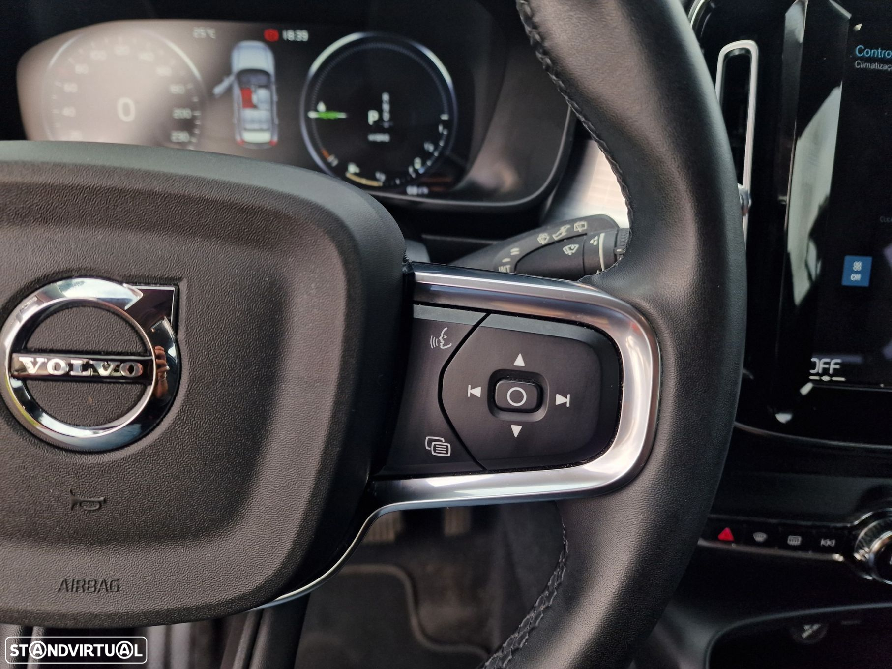 Volvo XC 40 - 22
