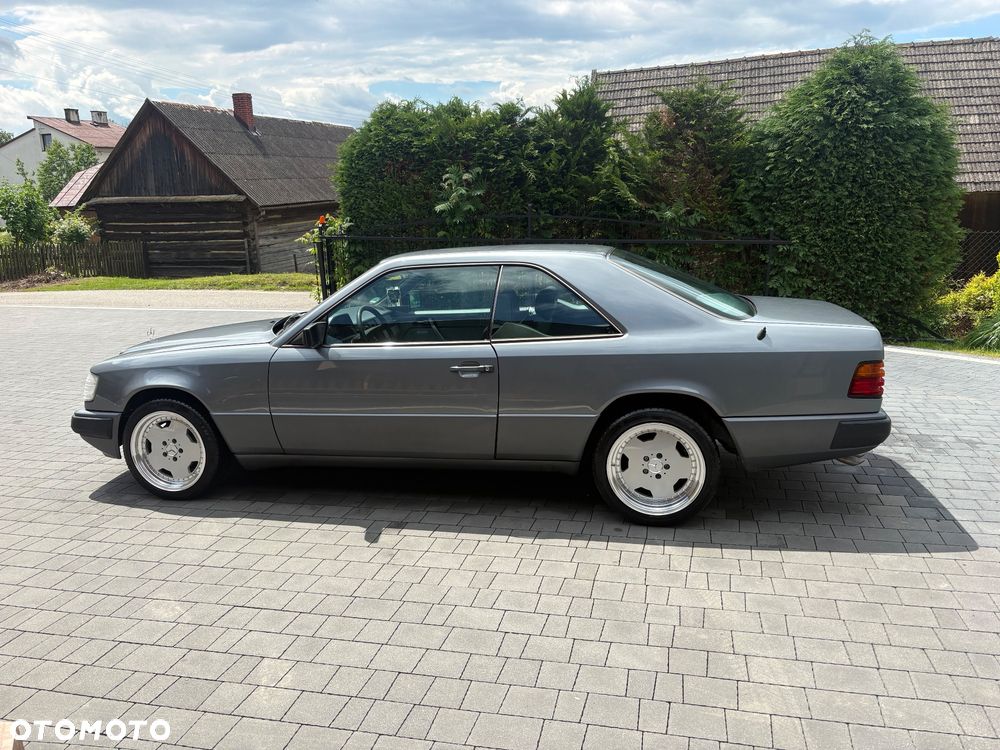 Mercedes-Benz W124 (1984-1993) - 2