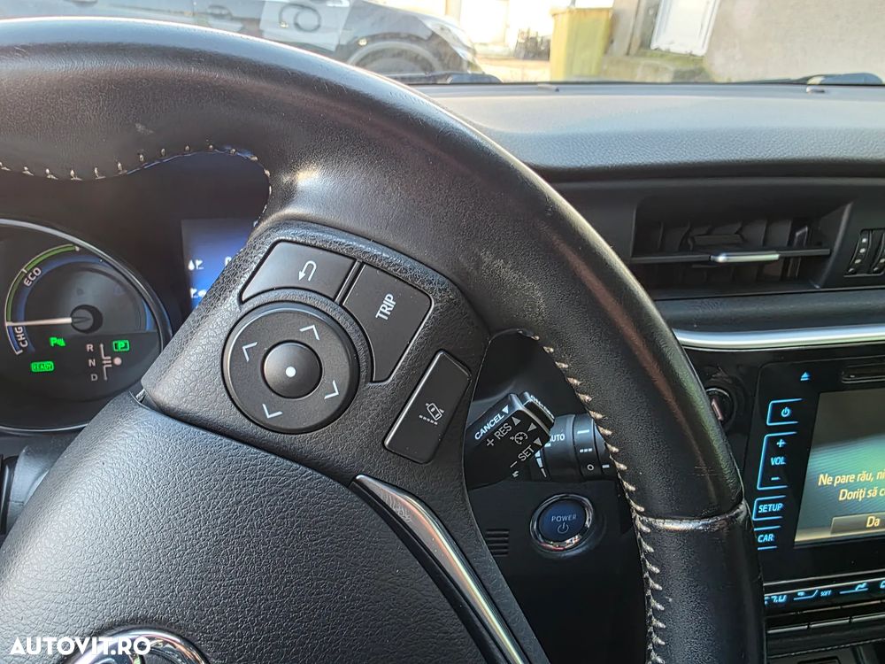 Toyota Auris 1.8 L VVT-i TS Hybrid Sol+ - 24