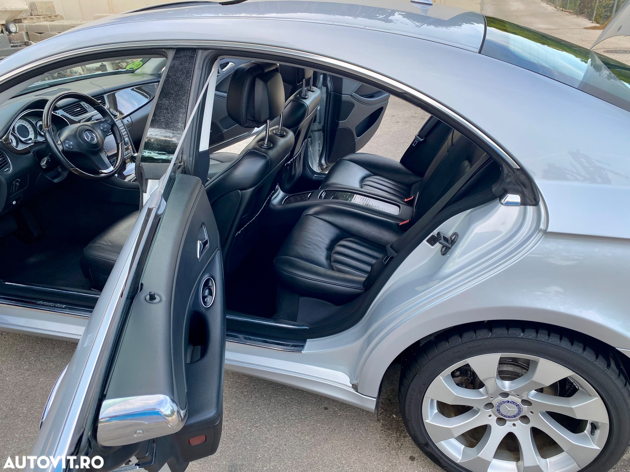 Mercedes-Benz CLS 350 CGI 7G-TRONIC - 9