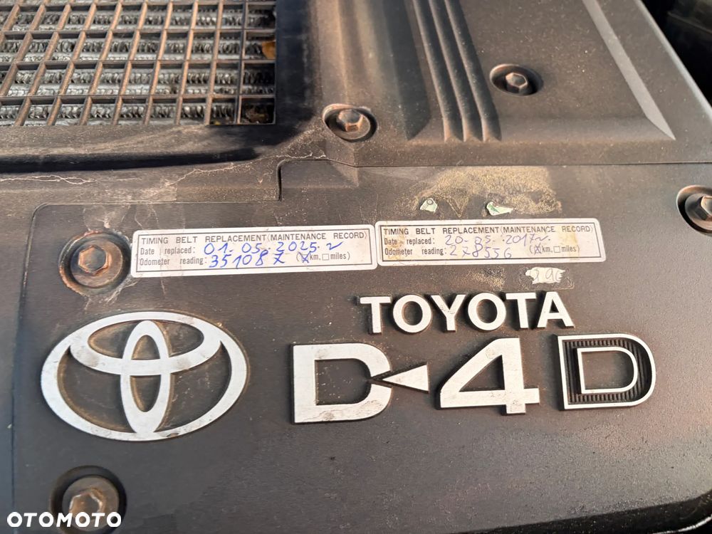 Toyota Land Cruiser - 32