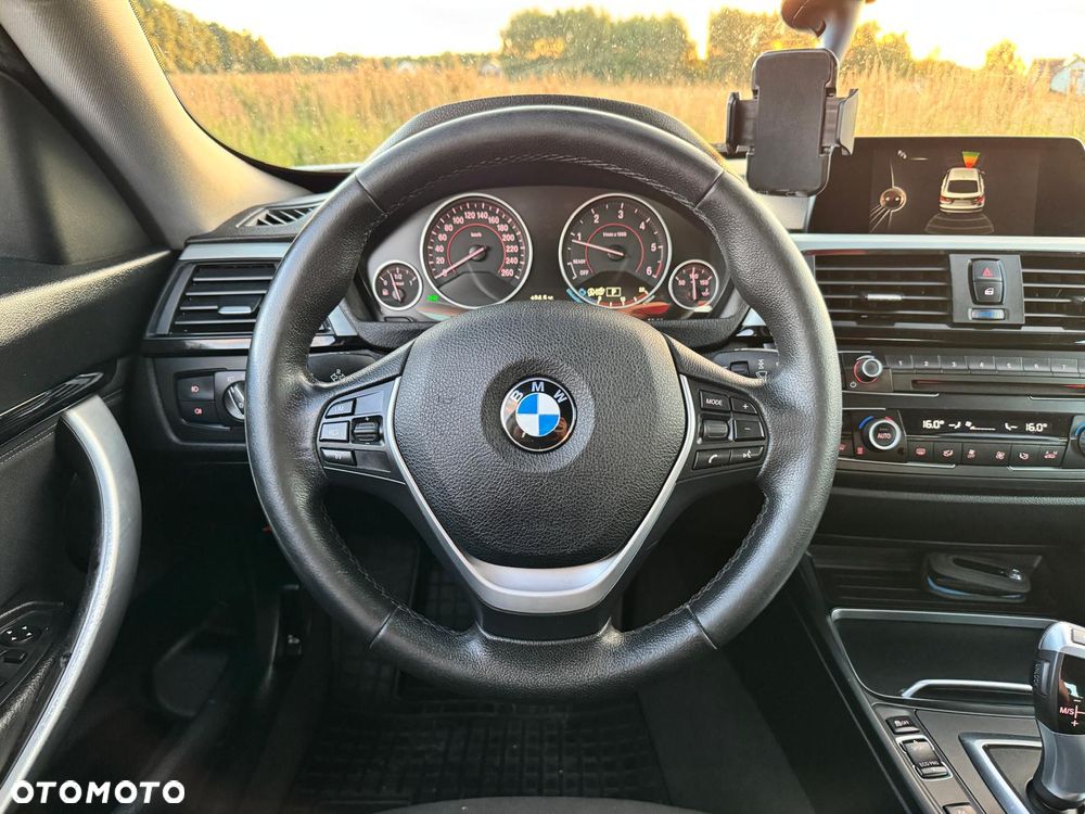 BMW 3GT 318d Sport Line - 11