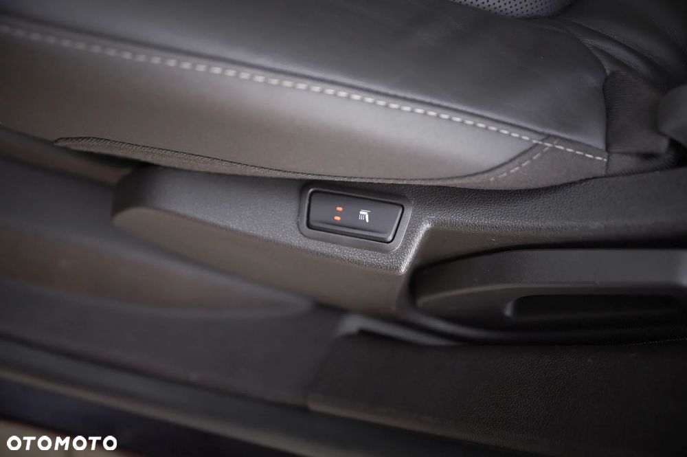 Renault Espace 1.6 dCi Energy Initiale Paris EDC 7os - 22