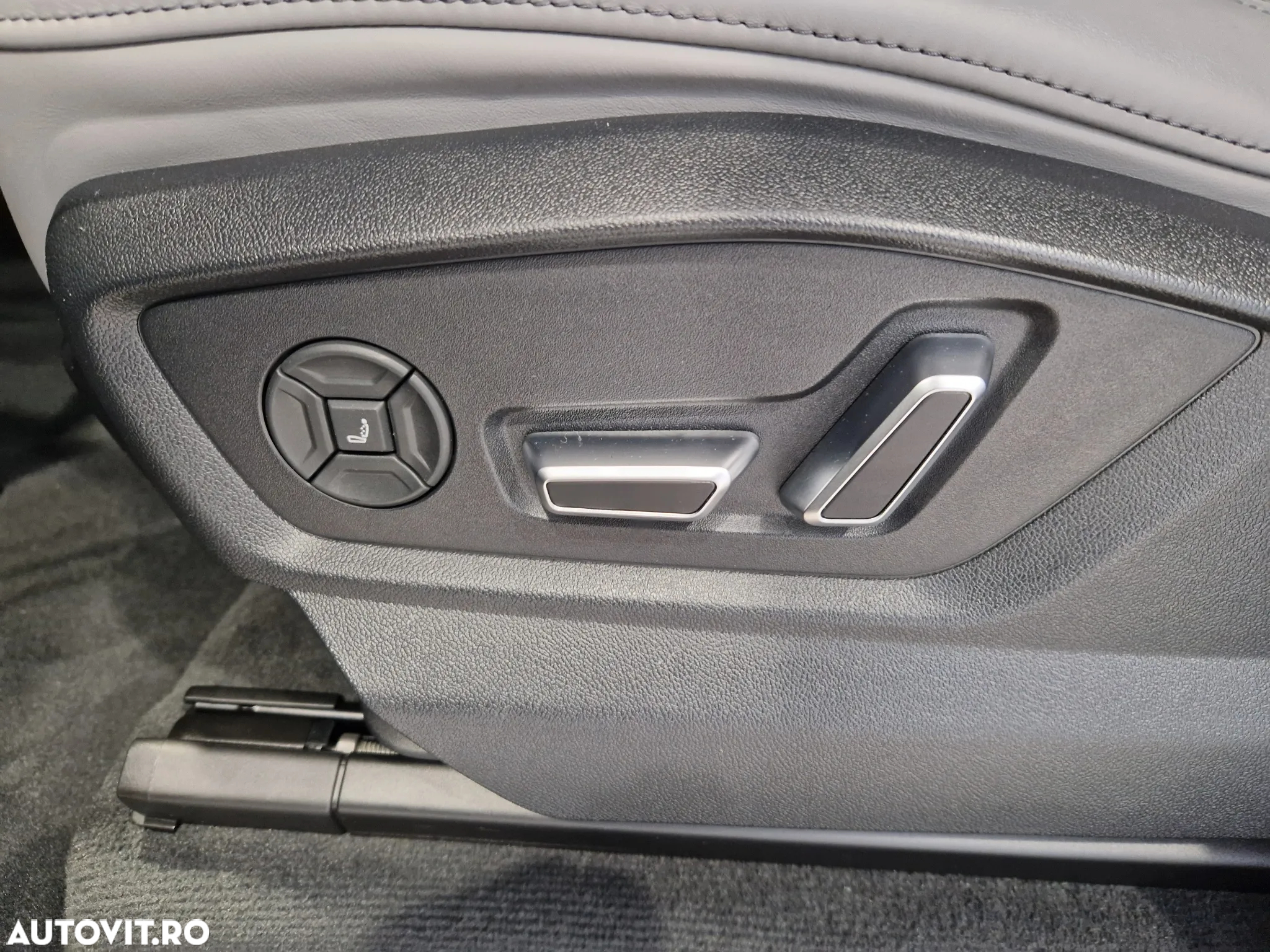 Audi Q8 55 TFSI e quattro Tiptronic PHEV - 18