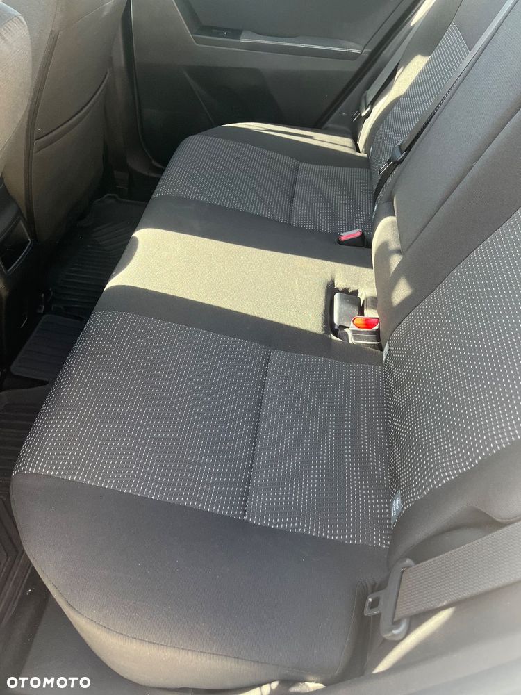Toyota Auris - 17