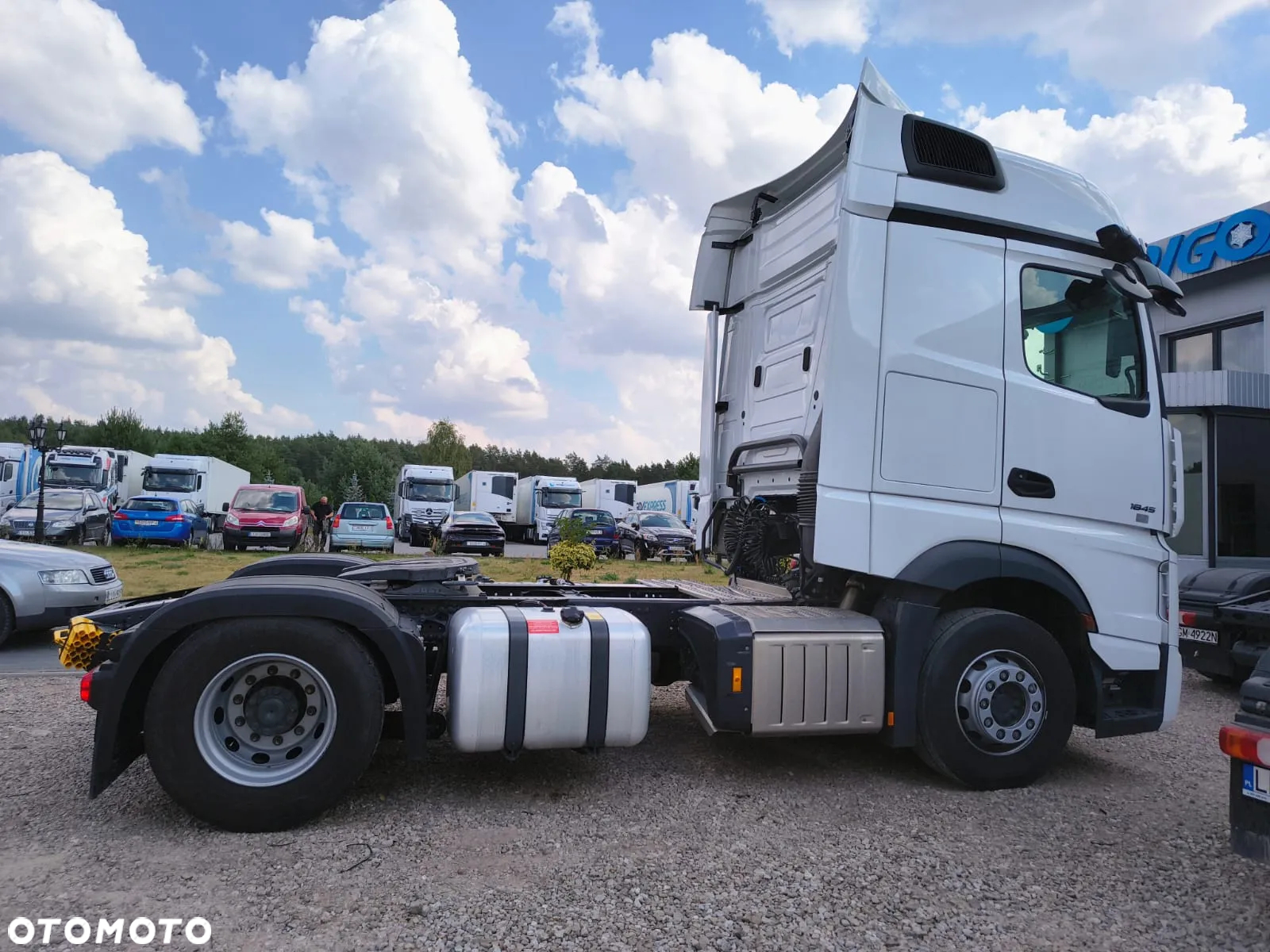 Mercedes-Benz Actros - 6