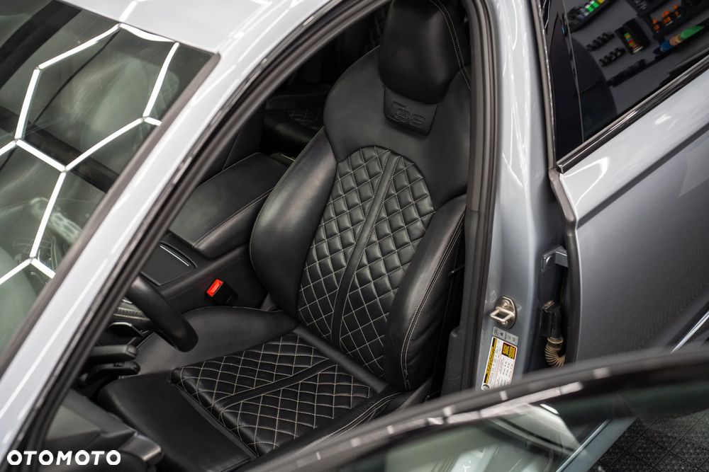 Audi S6 Limousine - 32