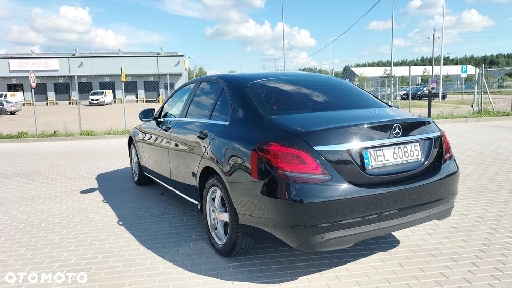 Mercedes-Benz Klasa C 200 d 9G-TRONIC - 11