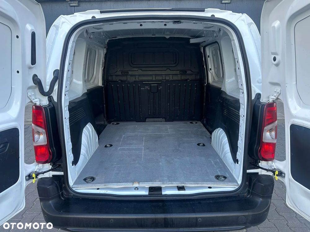 Toyota Proace City - 15