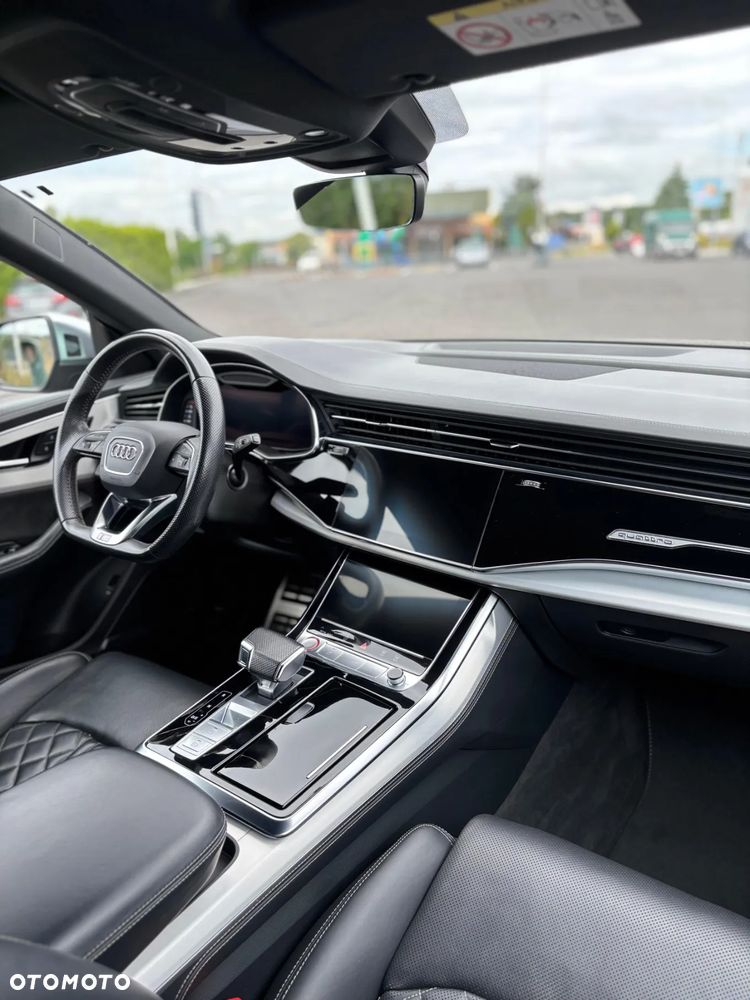 Audi SQ8 - 22