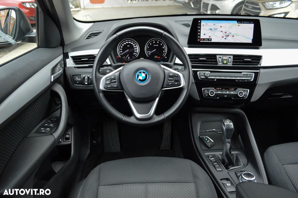 BMW X1 xDrive25e xLine - 33