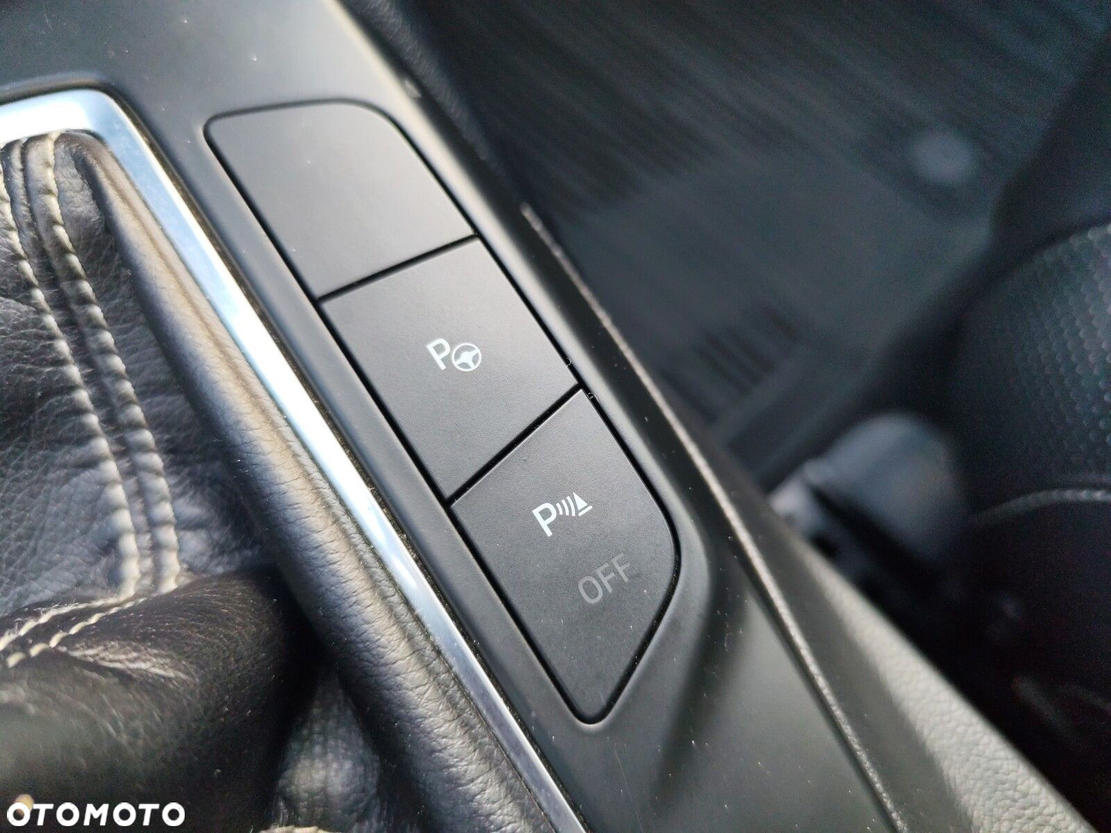 Ford Kuga - 33