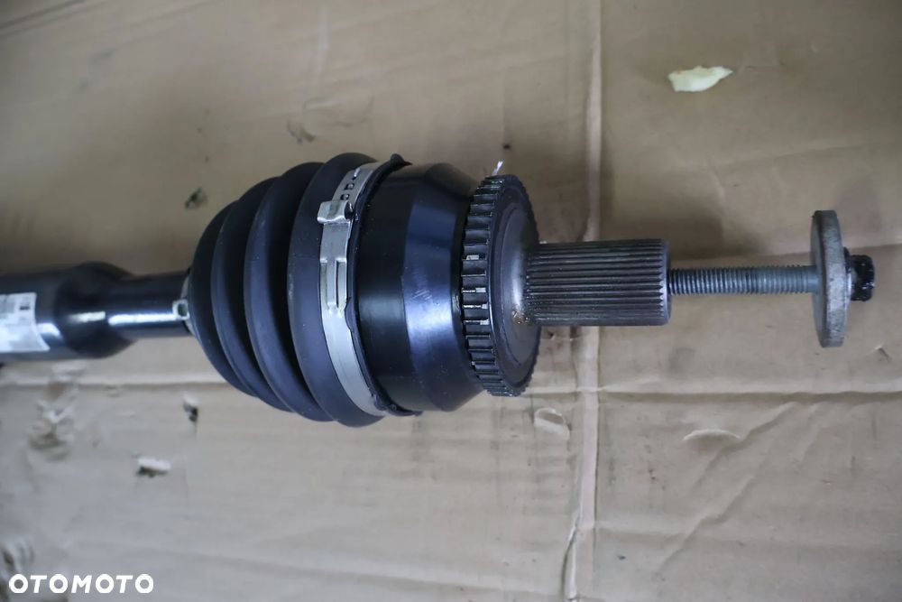 VOLVO XC90 I 3.2 BENZYNA AWD 06-14 PÓŁOŚ PRAWA DŁUGA ORYGINAŁ 31280875 - 2