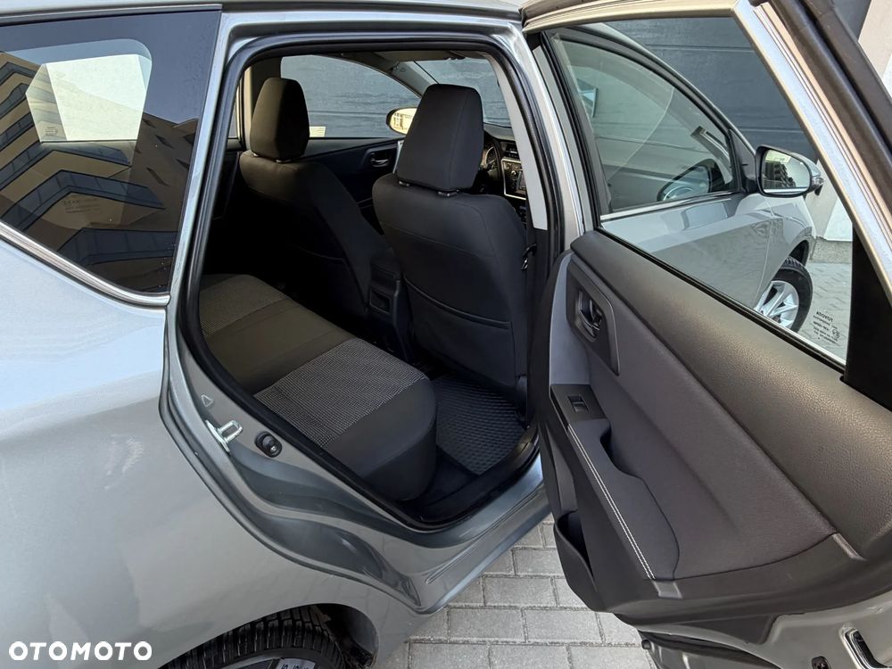 Toyota Auris - 32