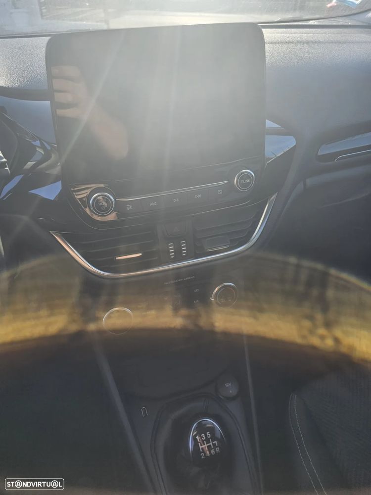 Ford Fiesta - 8