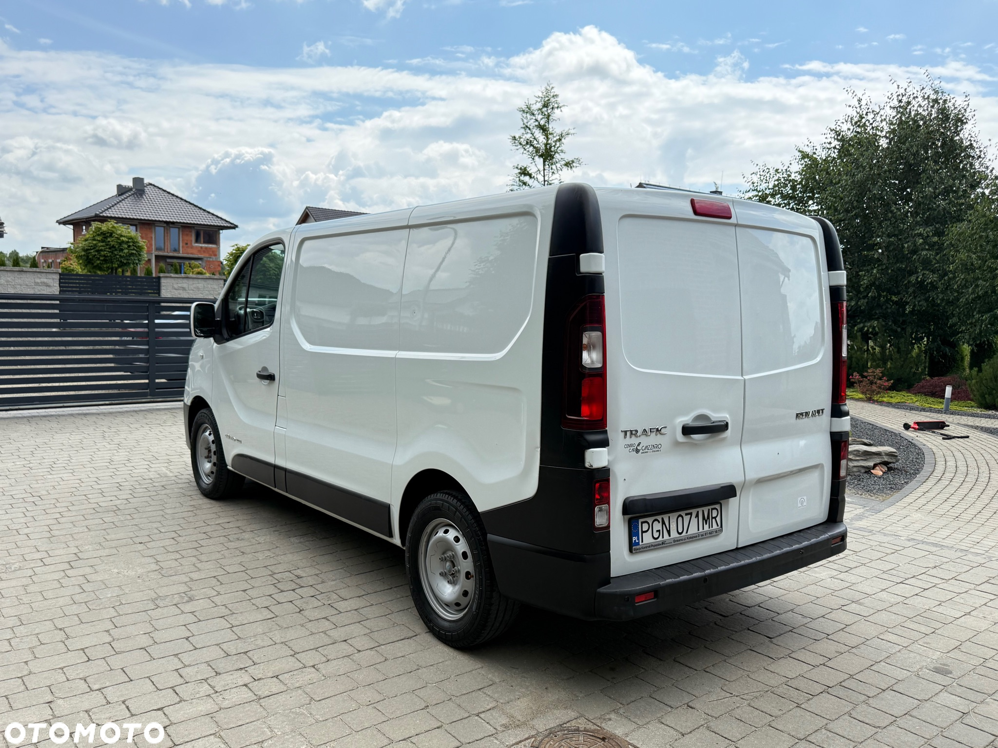 Renault TRAFIC - 8