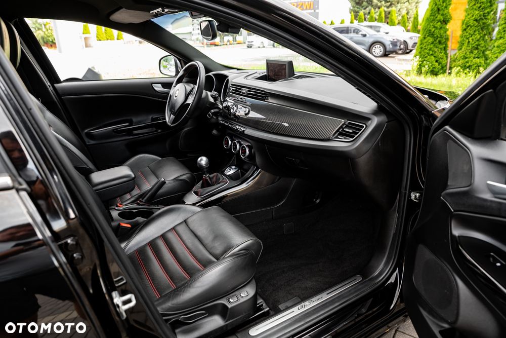 Alfa Romeo Giulietta 1750 TBi Quadrifoglio Verde - 23