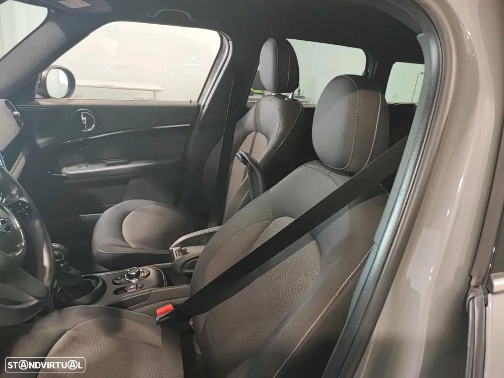 MINI Countryman Cooper SE ALL4 Auto - 5