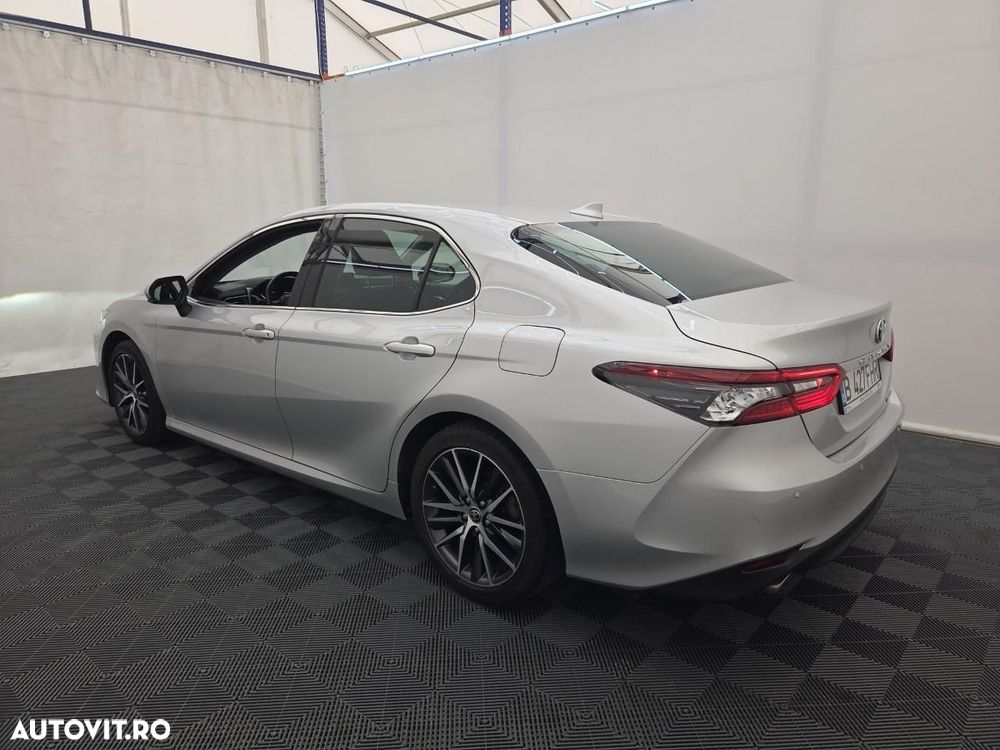 Toyota Camry 2.5 Dynamic - 5