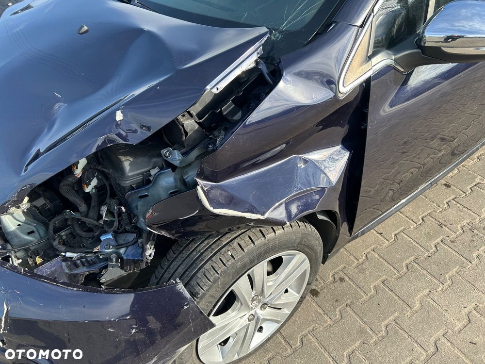 Peugeot 208 1.6 BlueHDi Active - 10