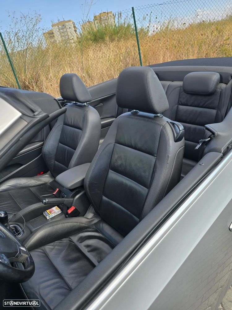 VW Golf Cabriolet 1.6 TDi BlueMotion - 14