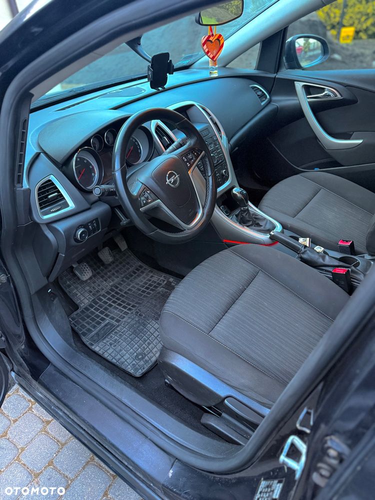 Opel Astra 1.7 CDTI - 11