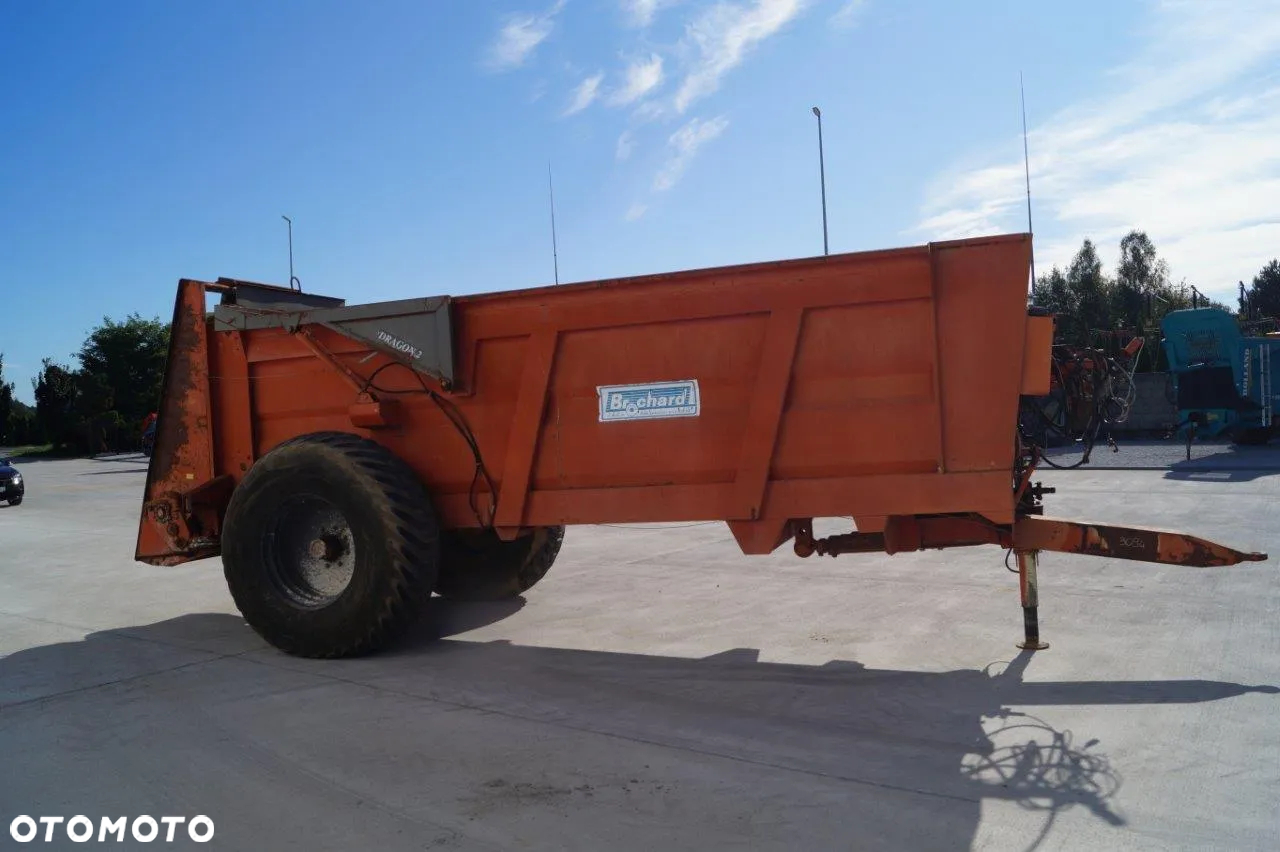 Brochard Rozrzutnik Obornika Dragon 1300 12 Ton - 11