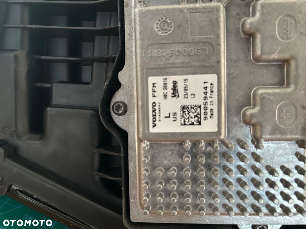 Reflektor lampa lewy przód Volvo XC 90 - 6