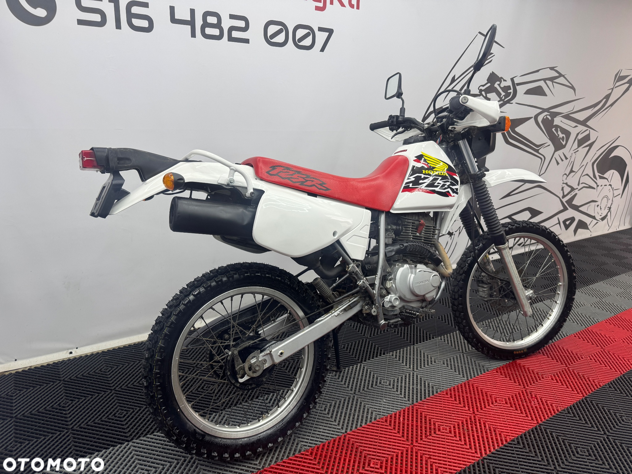 Honda XLR - 4