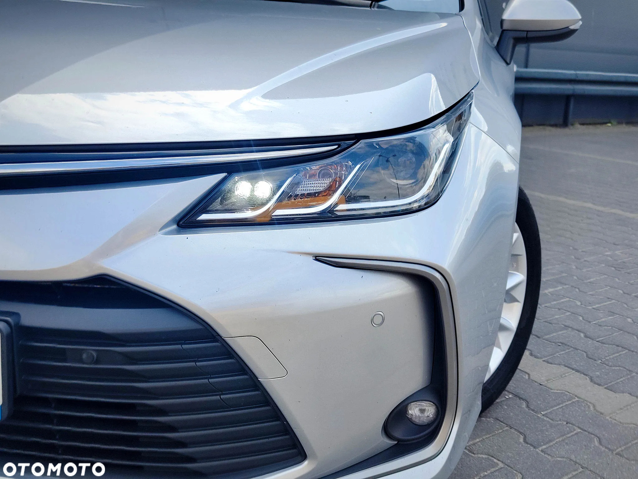 Toyota Corolla 1.8 Hybrid GPF Comfort - 16