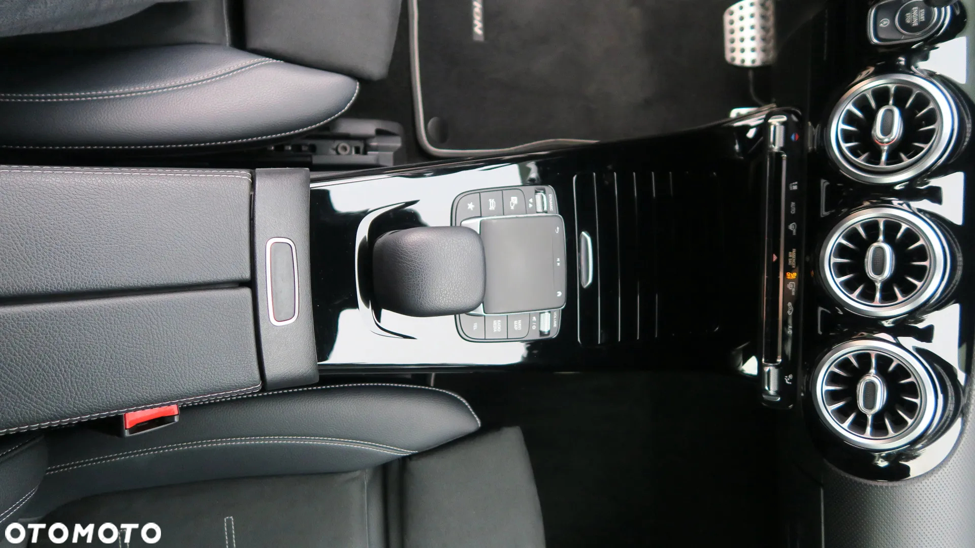 Mercedes-Benz Klasa A 180 7G-DCT Progressive Advanced - 26