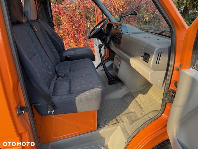 Volkswagen LT - 15