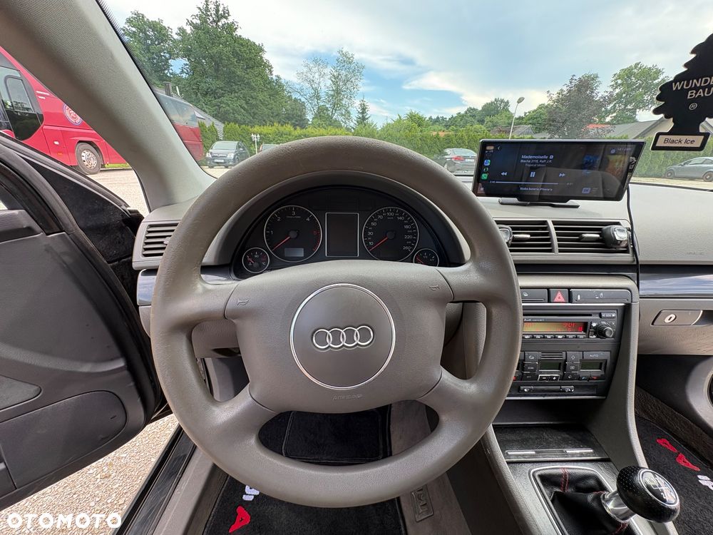 Audi A4 Avant - 16