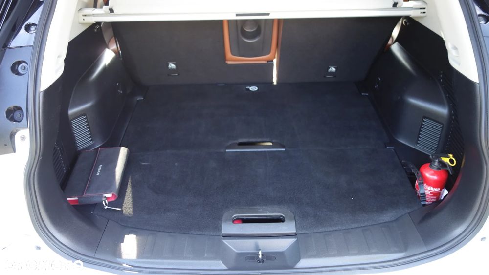 Nissan X-Trail 1.3 DIG-T Tekna 2WD DCT - 28