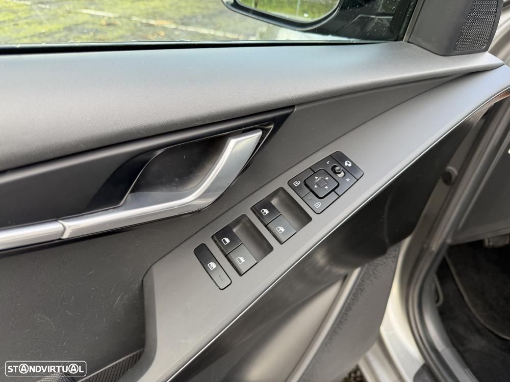 Kia Niro 1.6 GDI PHEV 2WD OPF Aut. Vision - 18