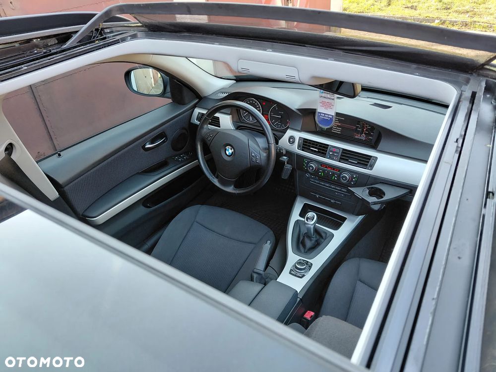 BMW Seria 3 320d DPF Edition Sport - 9