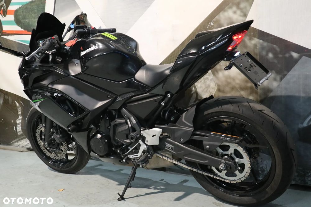 Kawasaki Ninja - 7