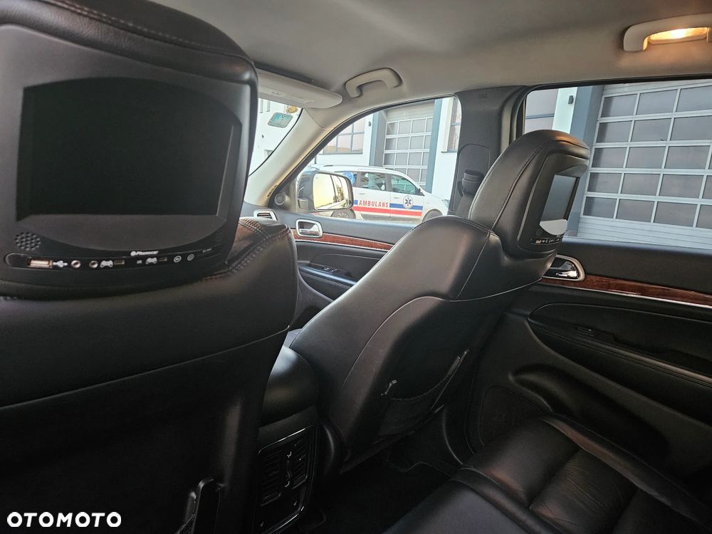 Jeep Grand Cherokee - 17