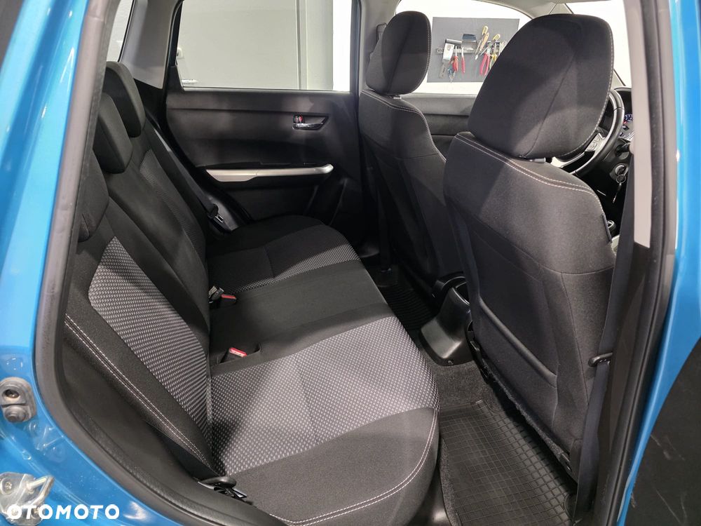 Suzuki Vitara 1.6 (4x4) Allgrip Comfort+ - 25