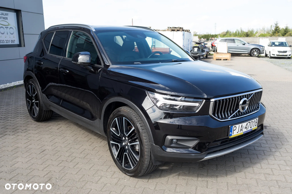 Volvo XC 40 T5 AWD Momentum