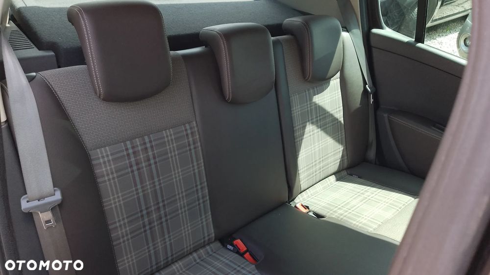 Renault Clio 1.5 dCi 90 FAP Luxe - 26