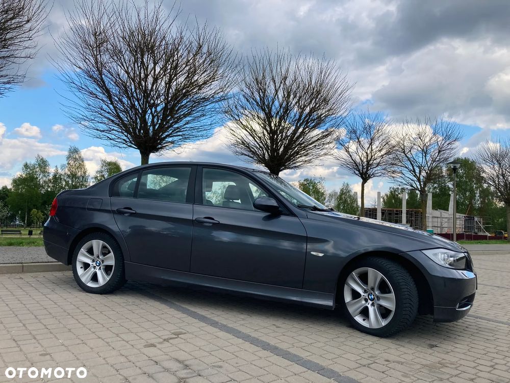 BMW Seria 3 318d - 2