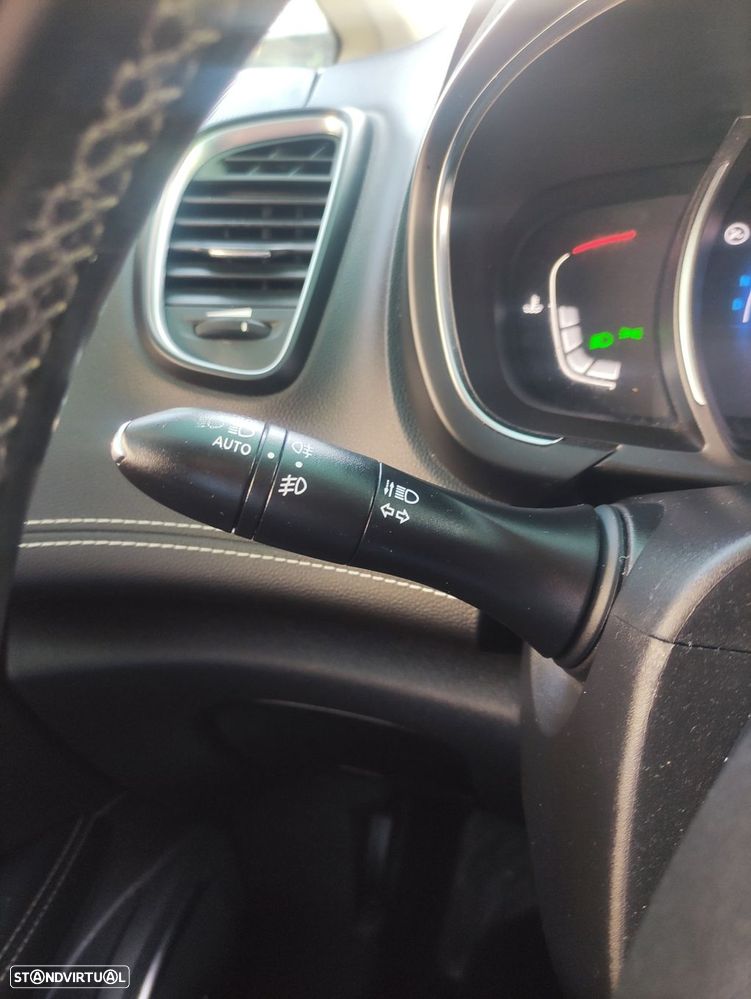 Renault Grand Scénic 1.6 dCi Bose Edition EDC SS - 23