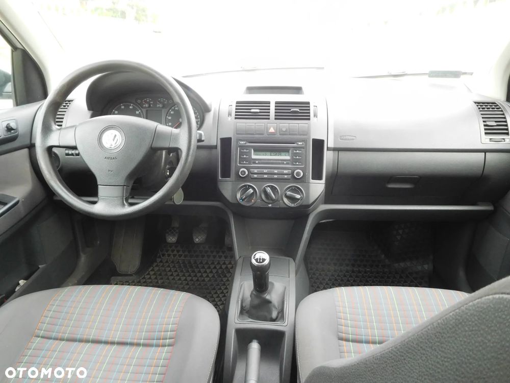 Volkswagen Polo 1.2 Entry - 9