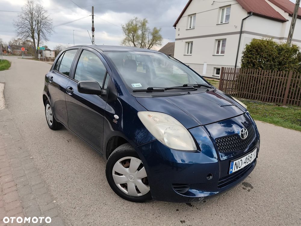 Toyota Yaris 1.0 Luna - 1