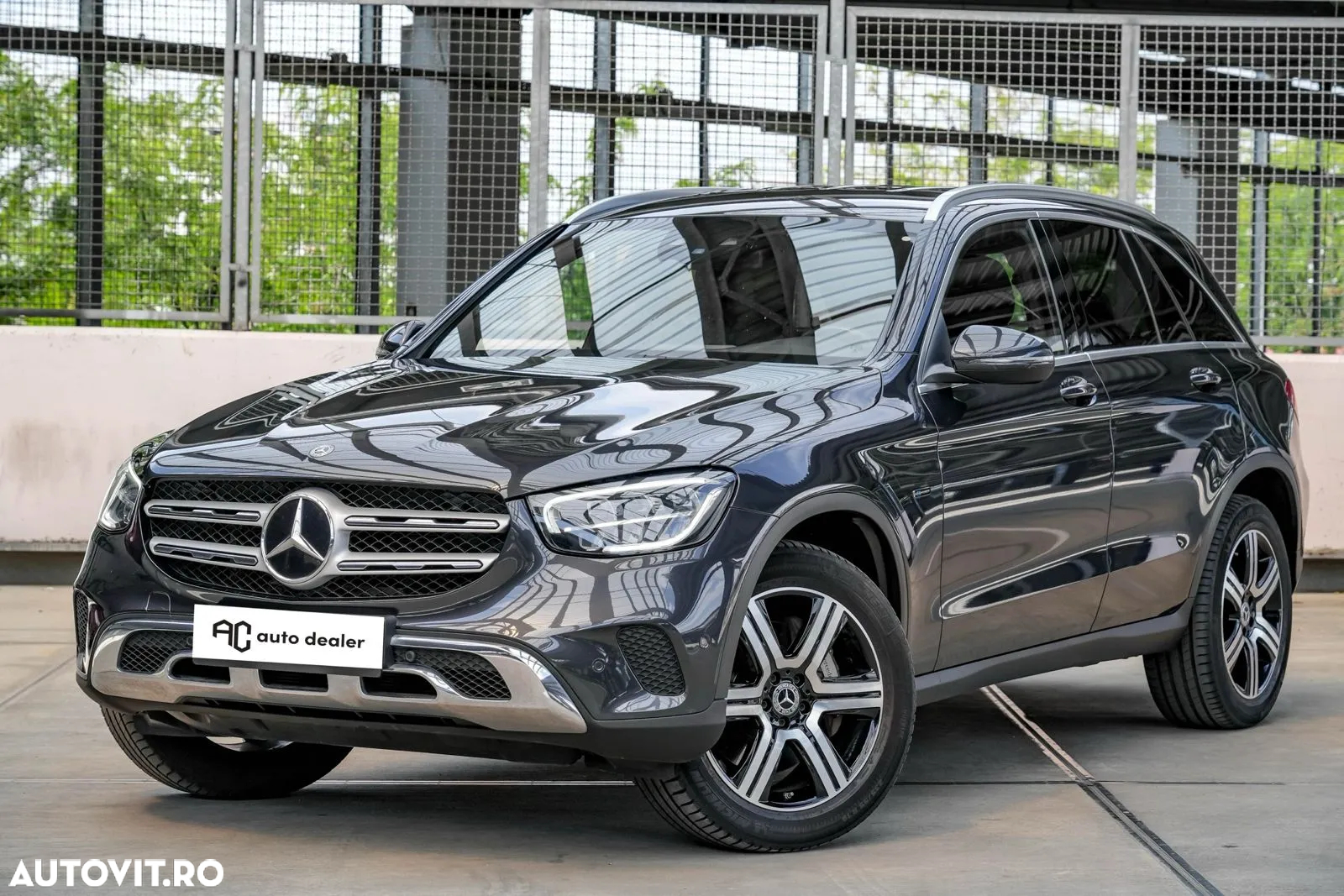 Mercedes-Benz GLC - 9