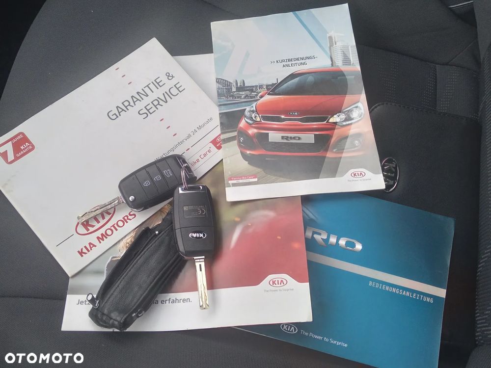 Kia Rio - 8