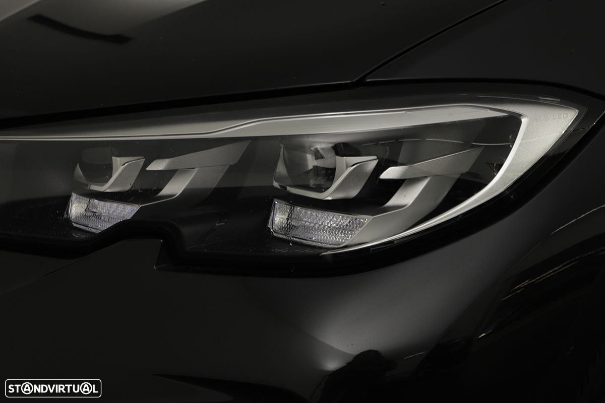 BMW 330 e Touring Pack M Auto - 7