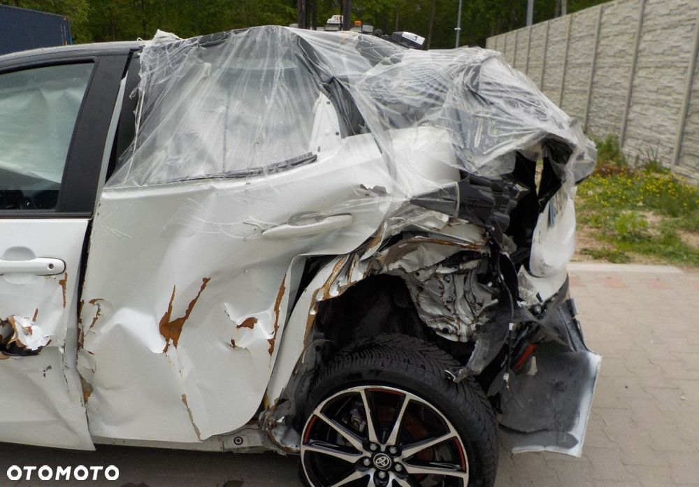 Toyota Yaris - 8
